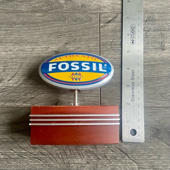 Fossil Authentic Sign Decor - Picture 7 of 7